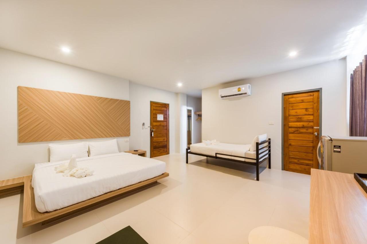 Phuket Marine Poshtel - Sha Plus Chalong Buitenkant foto