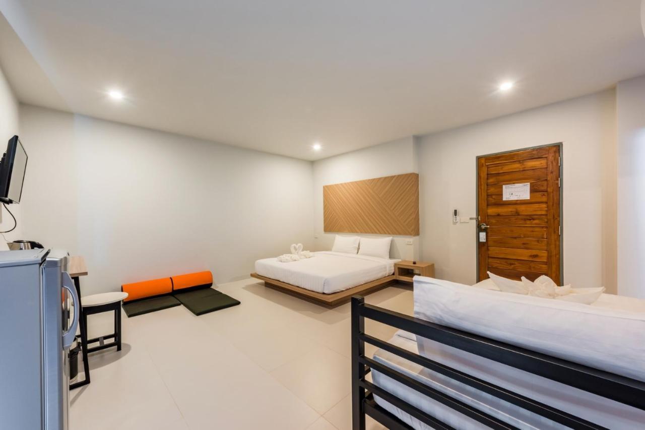Phuket Marine Poshtel - Sha Plus Chalong Buitenkant foto